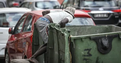 La paradoja del surtidor: El récord de YPF y un poder de consumo peor que el de Angola
