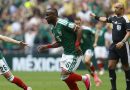 México vence a Sudáfrica en un histórico estreno con tres expulsados