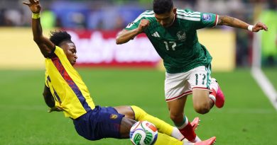 México rompe la maldición de 40 años, gana a Ecuador y avanza a octavos en el Azteca