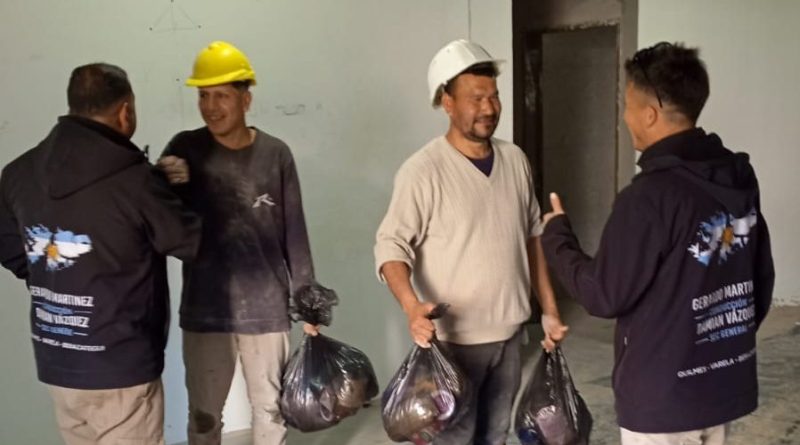 La Juventud de la UOCRA (Lista Marrón y Naranja) entregó alimentos a trabajadores en las obras