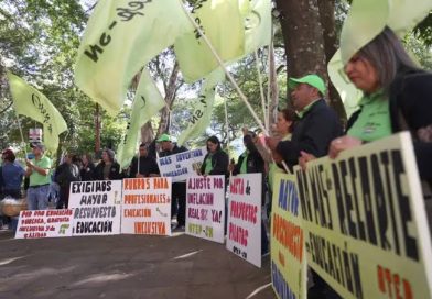 La huelga docente en Paraguay: la dignidad de enseñar en un país que no quiere pagarla